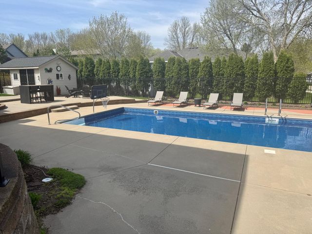 2667 Waterford Court, Saint Cloud, MN 56301