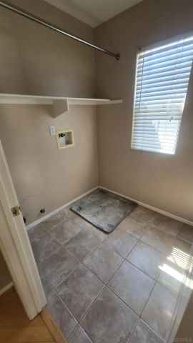 11442 Trailbrook Ln, San Diego, CA 92128