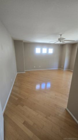 11442 Trailbrook Ln, San Diego, CA 92128