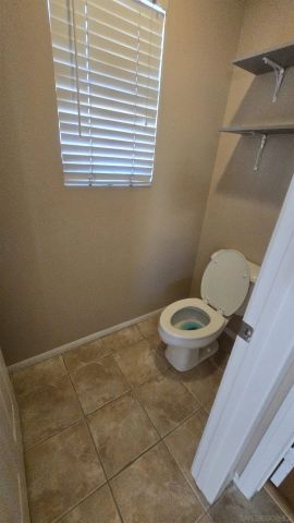 11442 Trailbrook Ln, San Diego, CA 92128