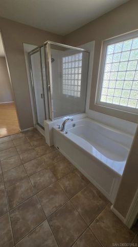 11442 Trailbrook Ln, San Diego, CA 92128
