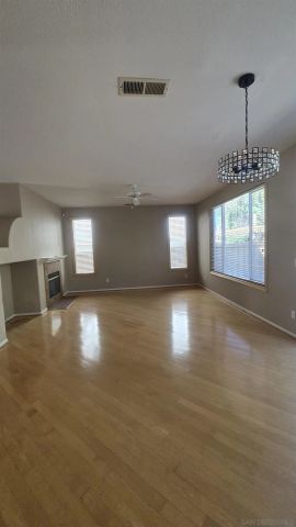 11442 Trailbrook Ln, San Diego, CA 92128