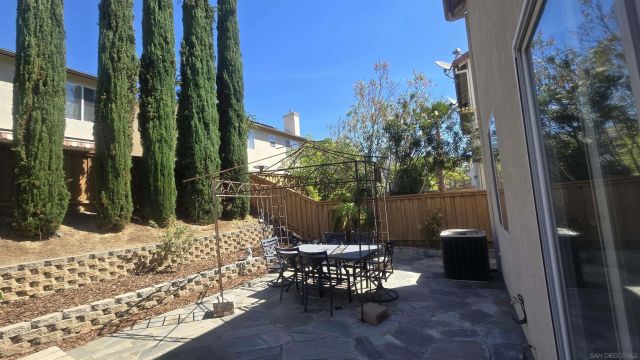 11442 Trailbrook Ln, San Diego, CA 92128