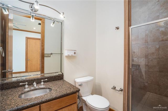 7704 N 5th Street, Mcallen, TX 78504