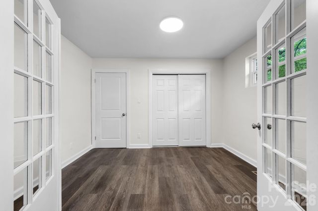 411 20TH Avenue NE, Hickory, NC 28601