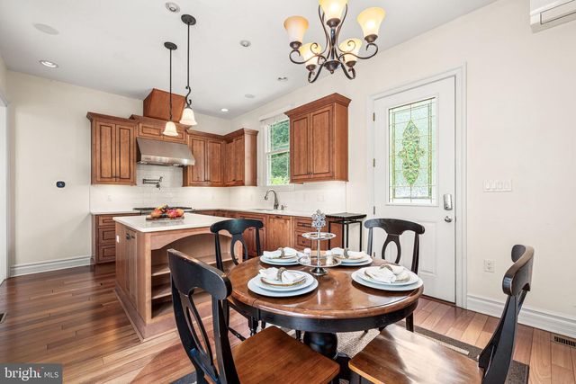 211 STONECHASE DR, Hockessin, DE 19707