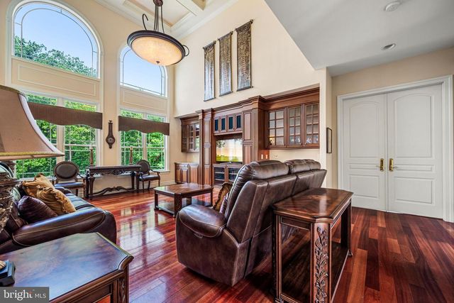211 STONECHASE DR, Hockessin, DE 19707