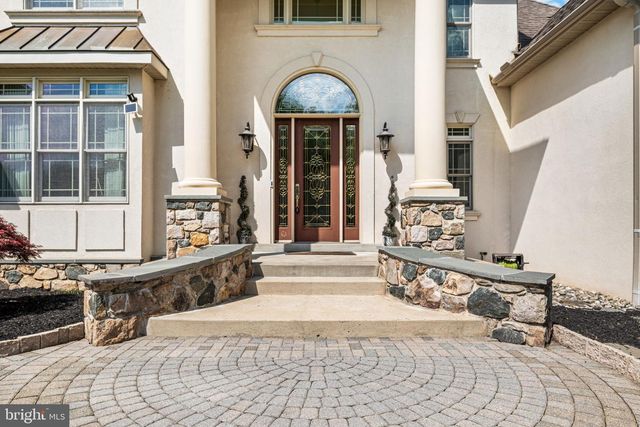 211 STONECHASE DR, Hockessin, DE 19707