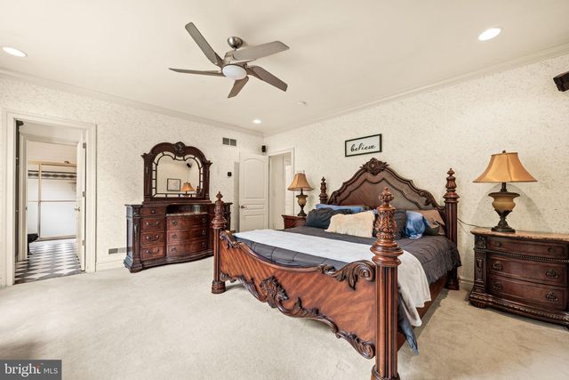 211 STONECHASE DR, Hockessin, DE 19707