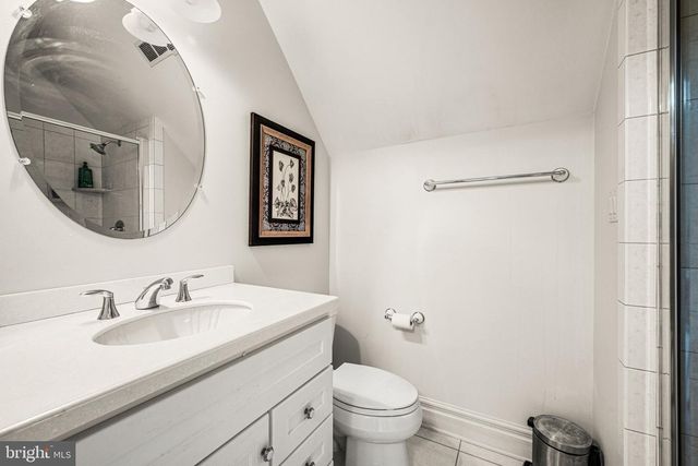 211 STONECHASE DR, Hockessin, DE 19707