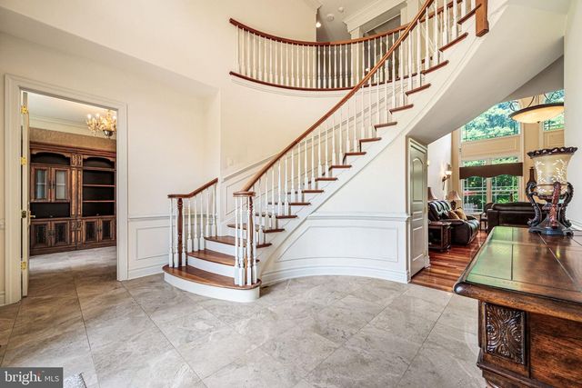 211 STONECHASE DR, Hockessin, DE 19707