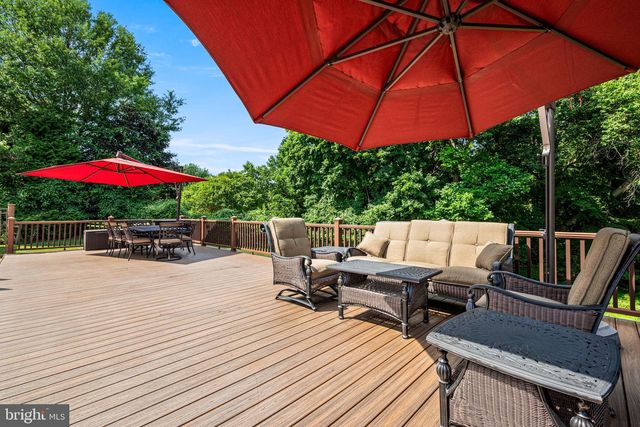 211 STONECHASE DR, Hockessin, DE 19707