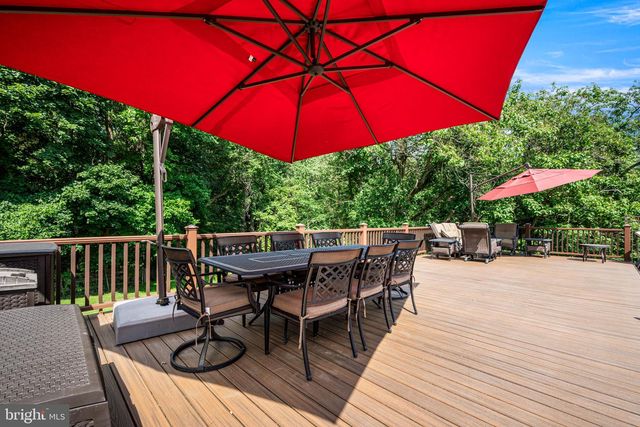 211 STONECHASE DR, Hockessin, DE 19707