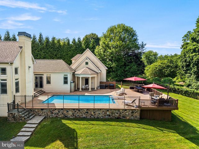 211 STONECHASE DR, Hockessin, DE 19707
