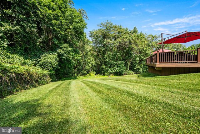 211 STONECHASE DR, Hockessin, DE 19707