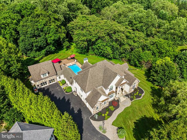 211 STONECHASE DR, Hockessin, DE 19707