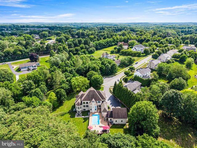 211 STONECHASE DR, Hockessin, DE 19707