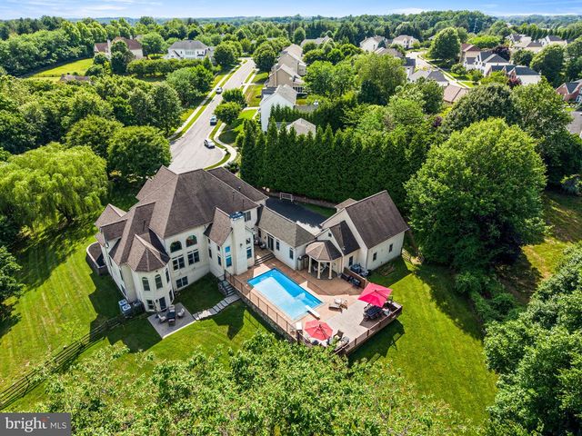 211 STONECHASE DR, Hockessin, DE 19707