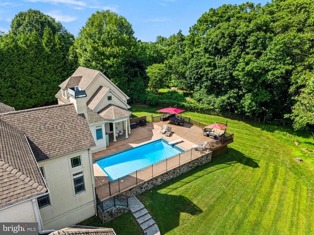 211 STONECHASE DR, Hockessin, DE 19707
