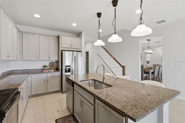 1011 LEE SHORE STREET, Valrico, FL 33594