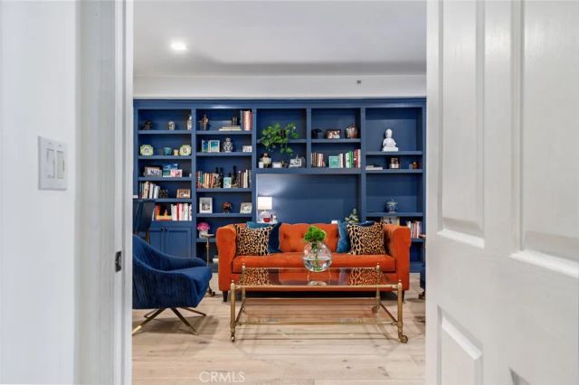 11740 W Sunset Boulevard 14, Los Angeles, CA 90049