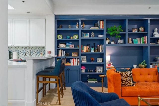 11740 W Sunset Boulevard 14, Los Angeles, CA 90049