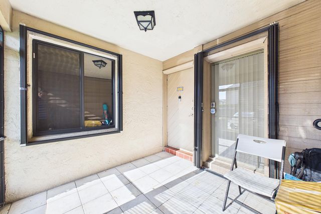 9905 W Atlantic Boulevard, Coral Springs, FL 33071