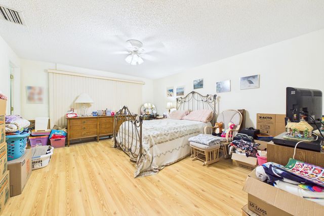 9905 W Atlantic Boulevard, Coral Springs, FL 33071