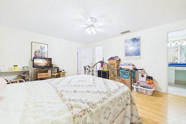 9905 W Atlantic Boulevard, Coral Springs, FL 33071
