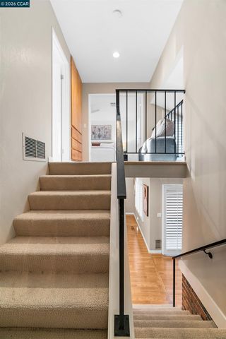 582 La Corso Dr, Walnut Creek, CA 94598