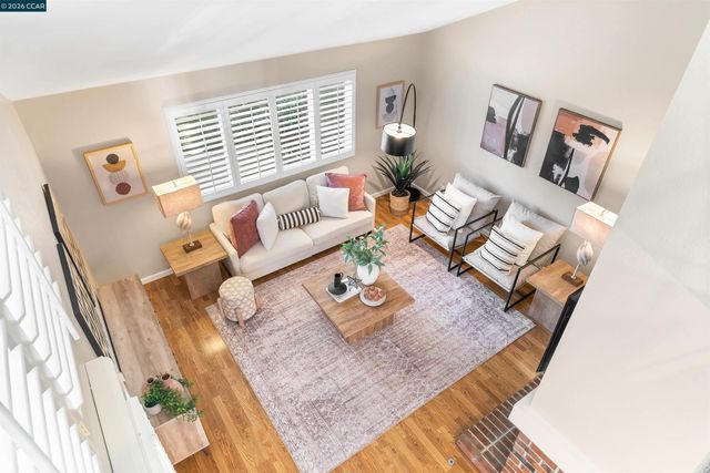 582 La Corso Dr, Walnut Creek, CA 94598