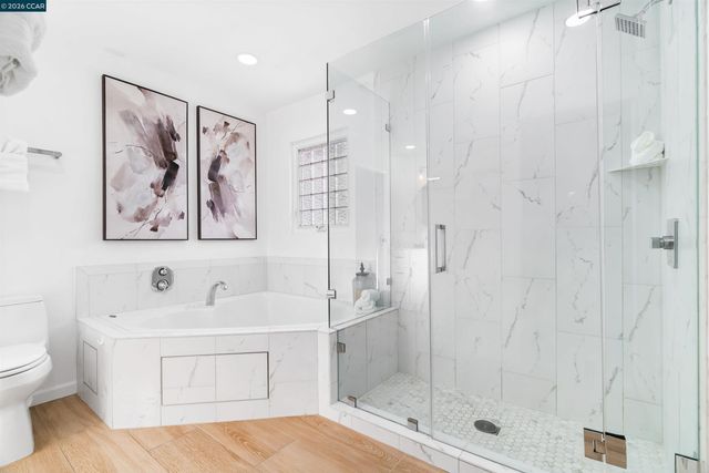 582 La Corso Dr, Walnut Creek, CA 94598