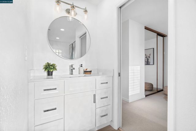 582 La Corso Dr, Walnut Creek, CA 94598