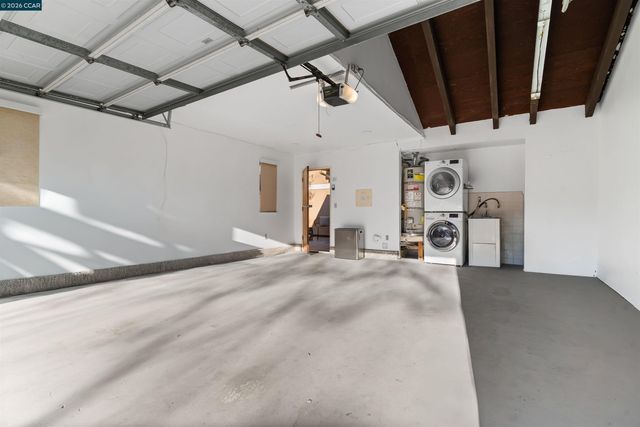 582 La Corso Dr, Walnut Creek, CA 94598