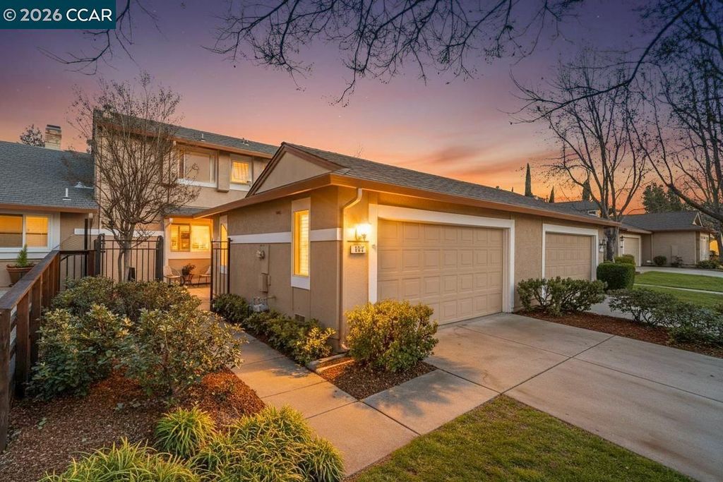 582 La Corso Dr, Walnut Creek, CA 94598