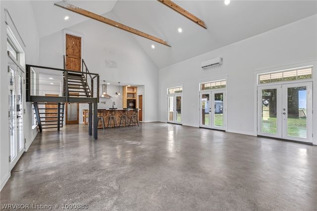 203 S Ross Hampton Road, Hackett, AR 72937