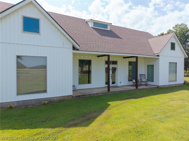203 S Ross Hampton Road, Hackett, AR 72937