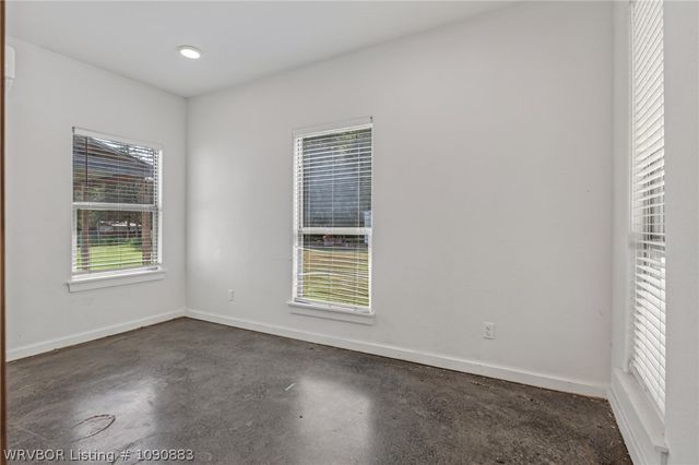 203 S Ross Hampton Road, Hackett, AR 72937