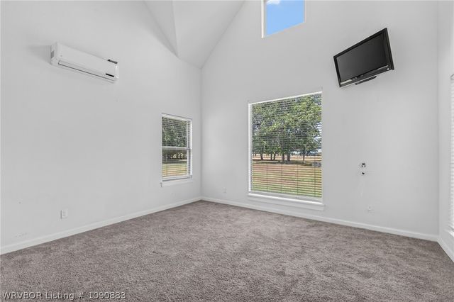 203 S Ross Hampton Road, Hackett, AR 72937
