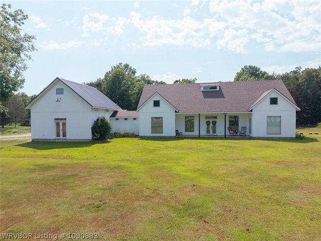 203 S Ross Hampton Road, Hackett, AR 72937