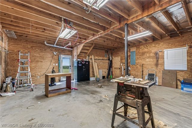 203 S Ross Hampton Road, Hackett, AR 72937