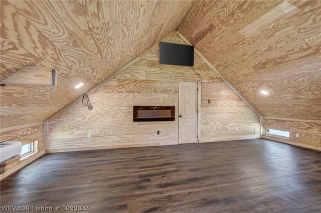 203 S Ross Hampton Road, Hackett, AR 72937