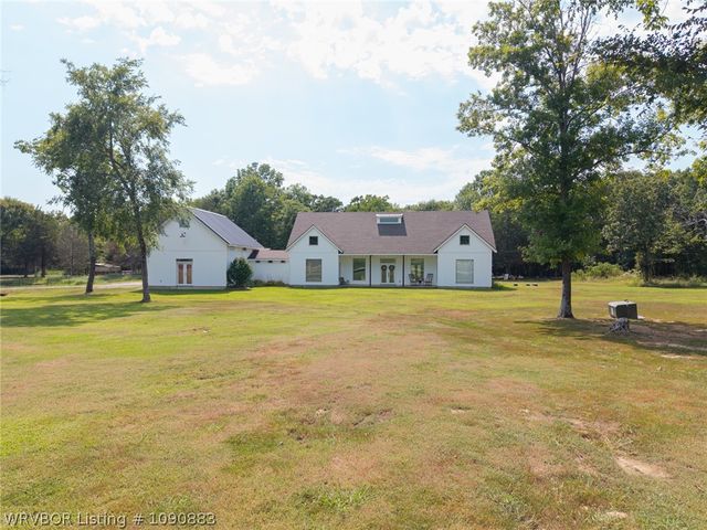 203 S Ross Hampton Road, Hackett, AR 72937