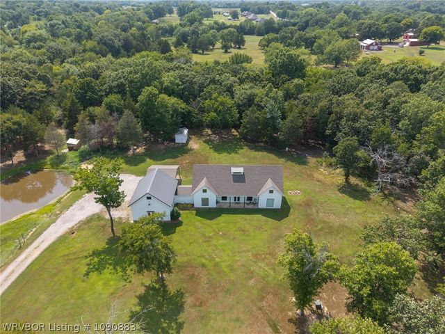 203 S Ross Hampton Road, Hackett, AR 72937