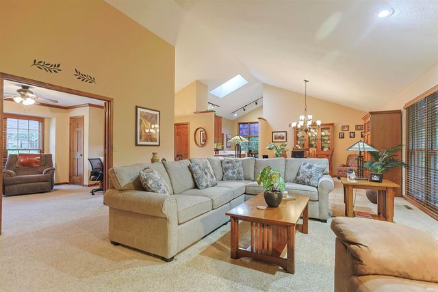 16290 Oak Hill Boulevard, Granger, IN 46530