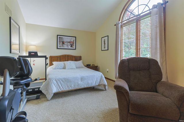 16290 Oak Hill Boulevard, Granger, IN 46530