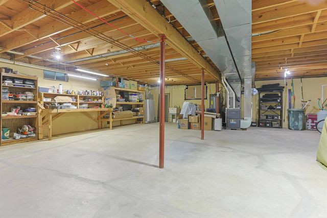 16290 Oak Hill Boulevard, Granger, IN 46530