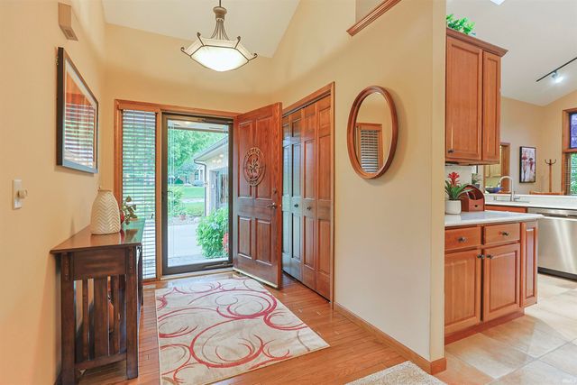 16290 Oak Hill Boulevard, Granger, IN 46530