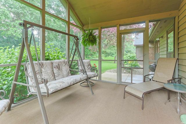 16290 Oak Hill Boulevard, Granger, IN 46530