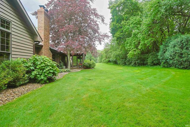 16290 Oak Hill Boulevard, Granger, IN 46530